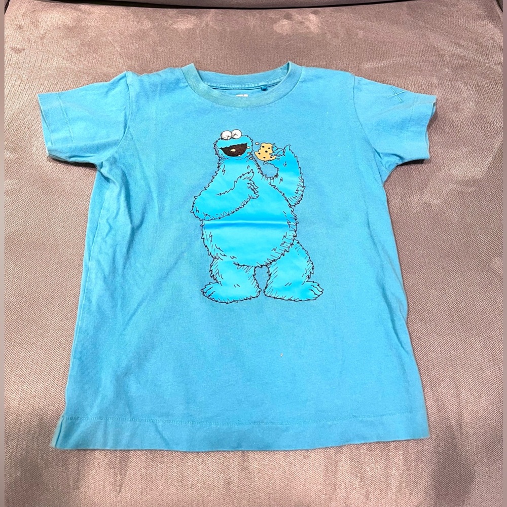 UNIQLO X KAWS X SESAME STREET